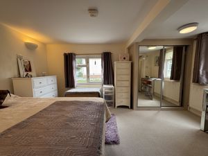 Bedroom- click for photo gallery